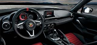 Abarth 124 Spider –manual gearbox and sport leather seats